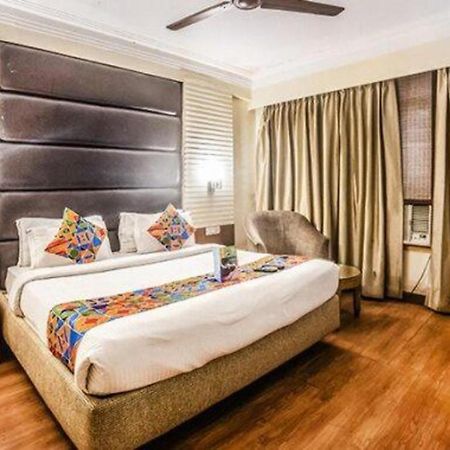 Fabhotel Bmk Grand Nuova Delhi Esterno foto