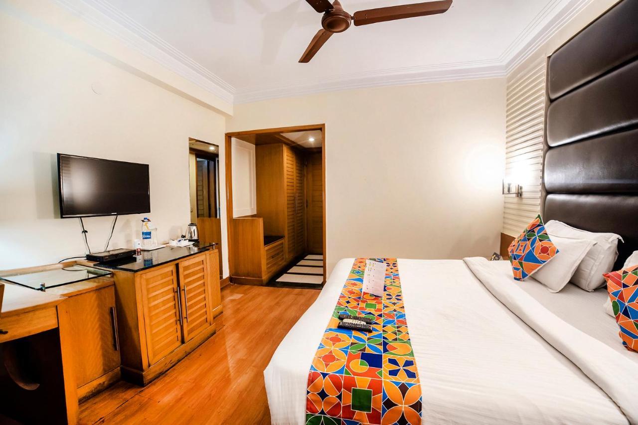 Fabhotel Bmk Grand Nuova Delhi Esterno foto