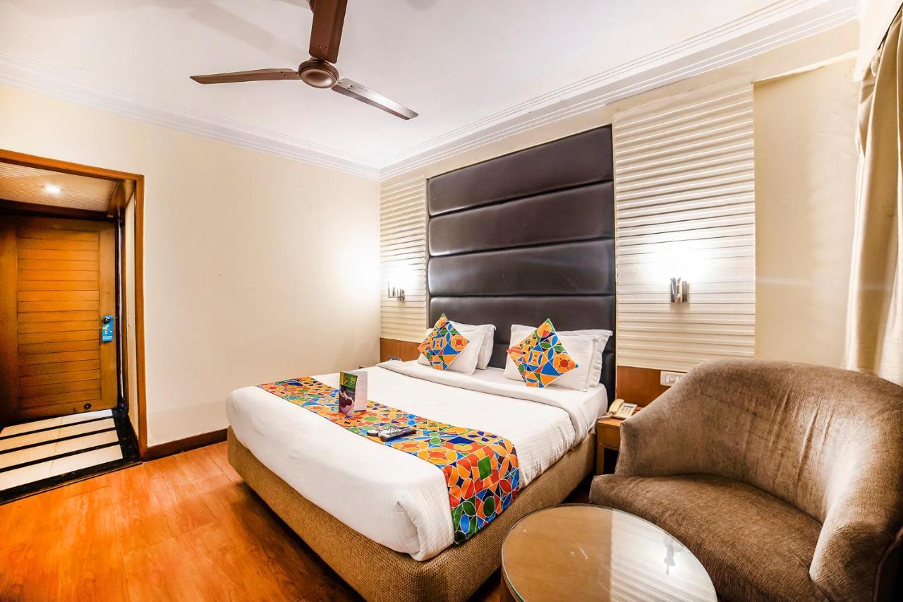 Fabhotel Bmk Grand Nuova Delhi Esterno foto