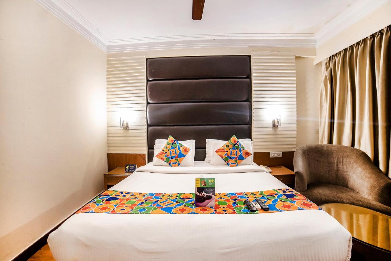 Fabhotel Bmk Grand Nuova Delhi Esterno foto
