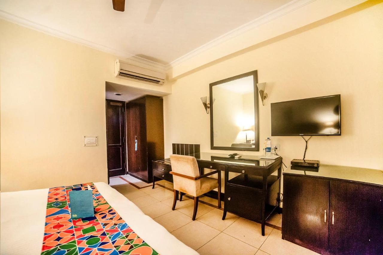 Fabhotel Bmk Grand Nuova Delhi Esterno foto